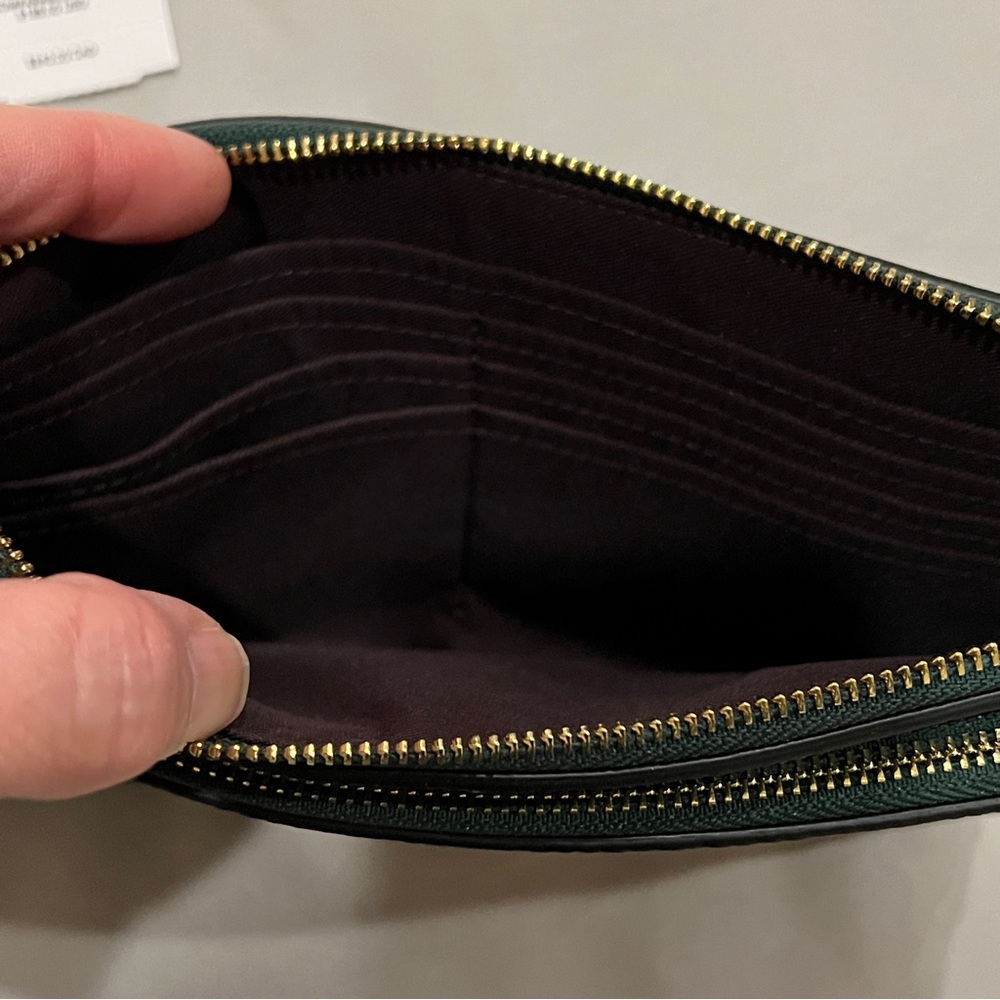 NWT Coach Double Zip Wallet Wristlet in Dark Pine Green - Picture 3 of 6
